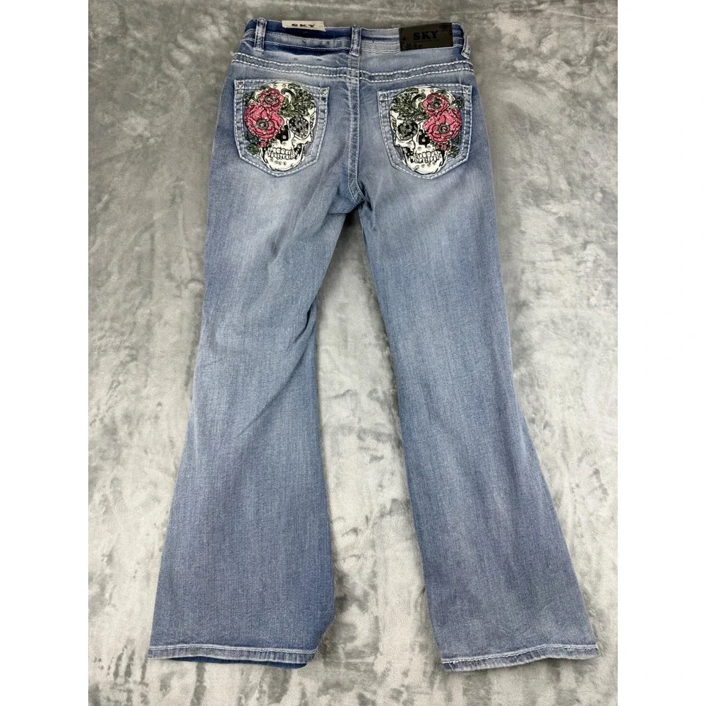 New Women's Jeans SZ 7/28 Low Rise Flare western Skull Embellished Denim Bootcut - Picture 3 of 12